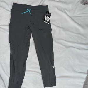 NWT lightweight girls drawstring athletic pants.